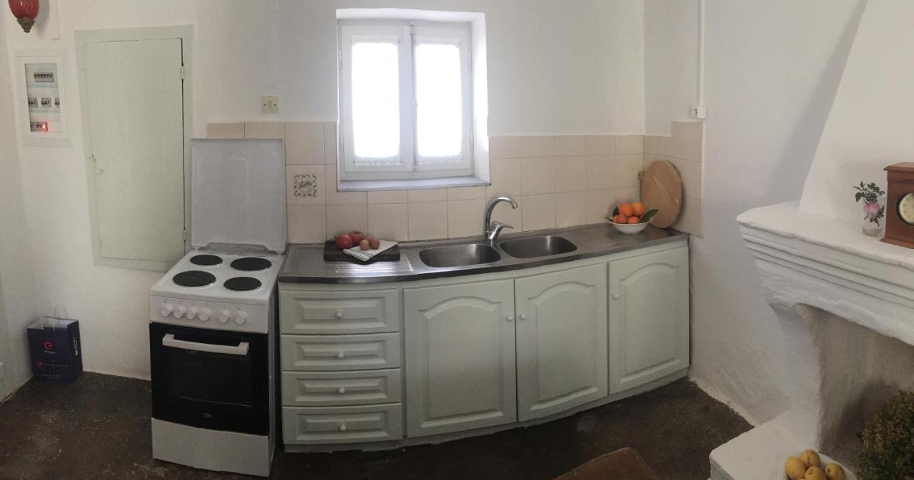 Aνεξάρτητη Παραδοσιακή Πέτρινη Κατοικία Corinth ภายนอก รูปภาพ