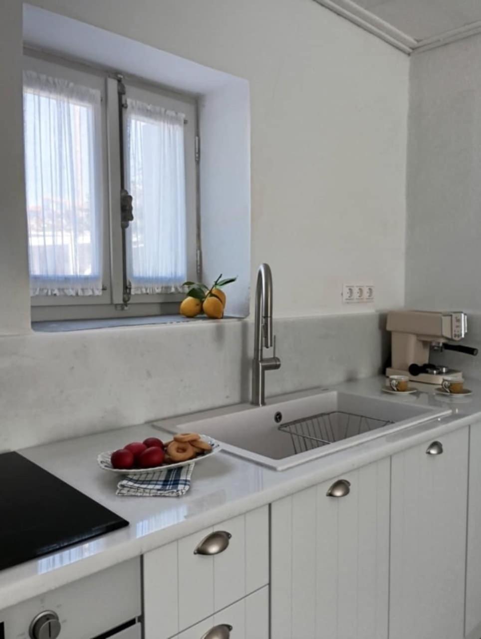 Aνεξάρτητη Παραδοσιακή Πέτρινη Κατοικία Corinth ภายนอก รูปภาพ